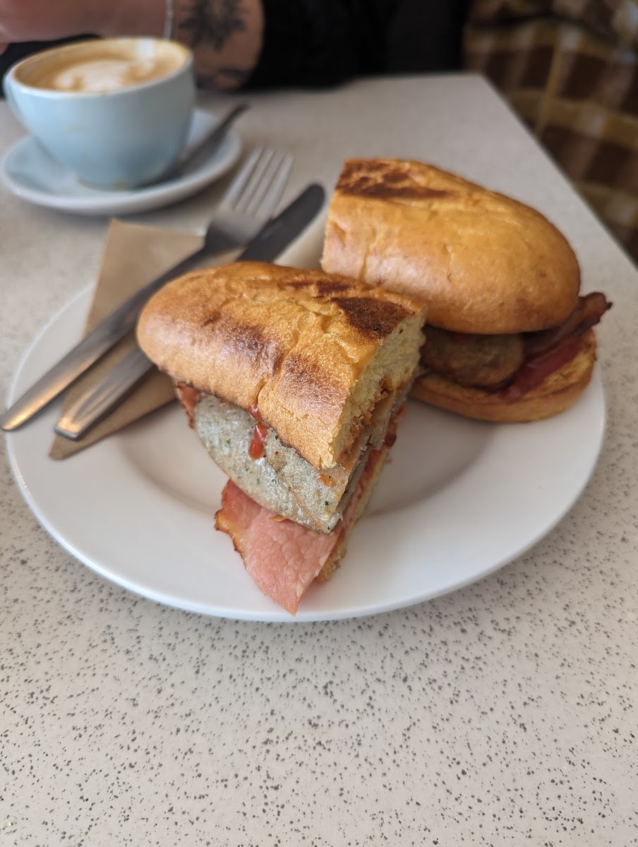 Duck's Hot Subs - Lindfield Photo 7