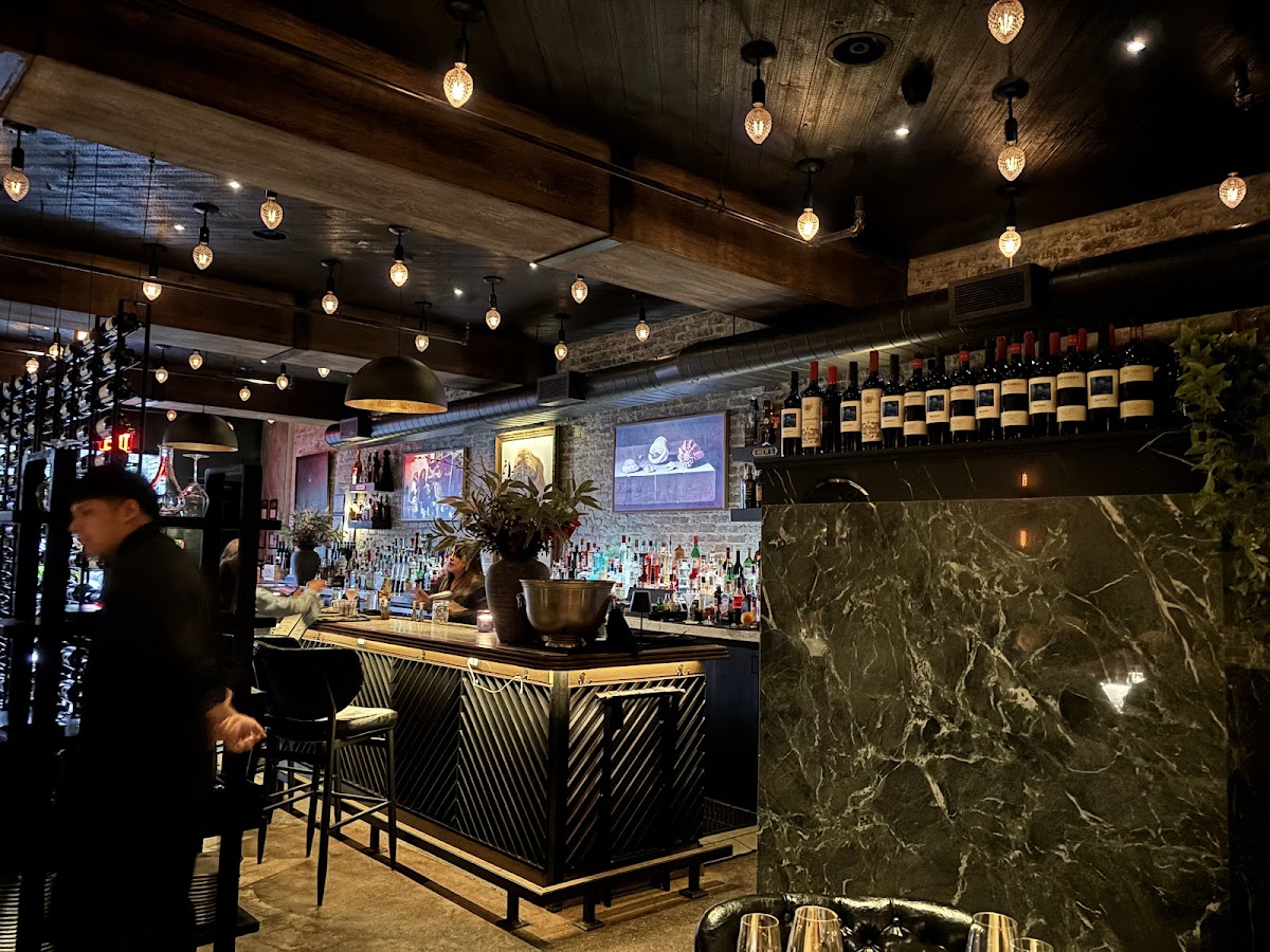Raval Steakhouse Photo 3