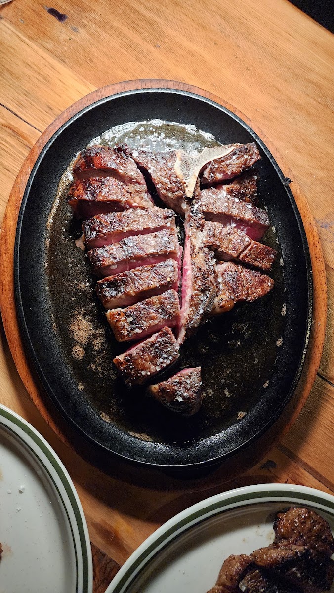 Raval Steakhouse Photo 7