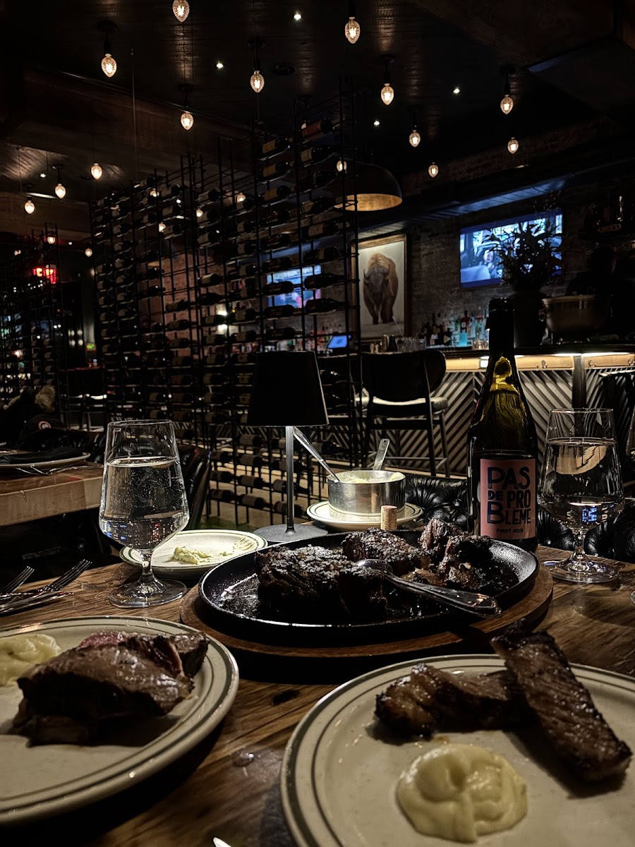 Raval Steakhouse Photo 8