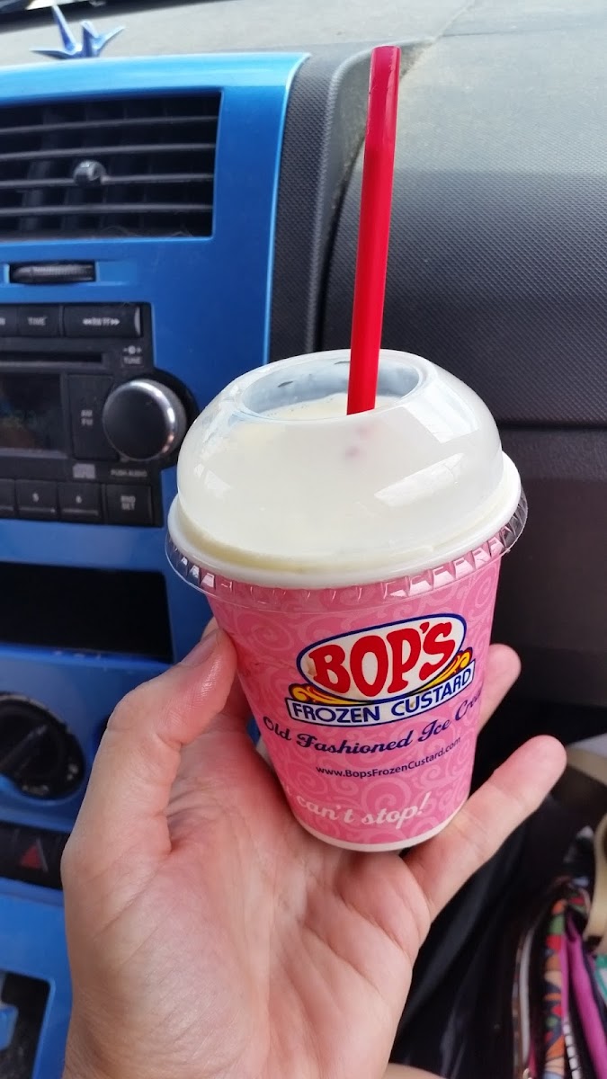 Bop's Frozen Custard Photo 10