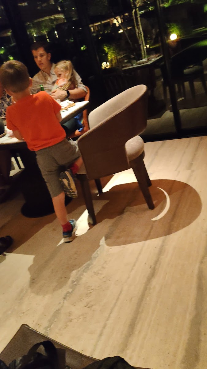 Umasa Restaurant Photo 2