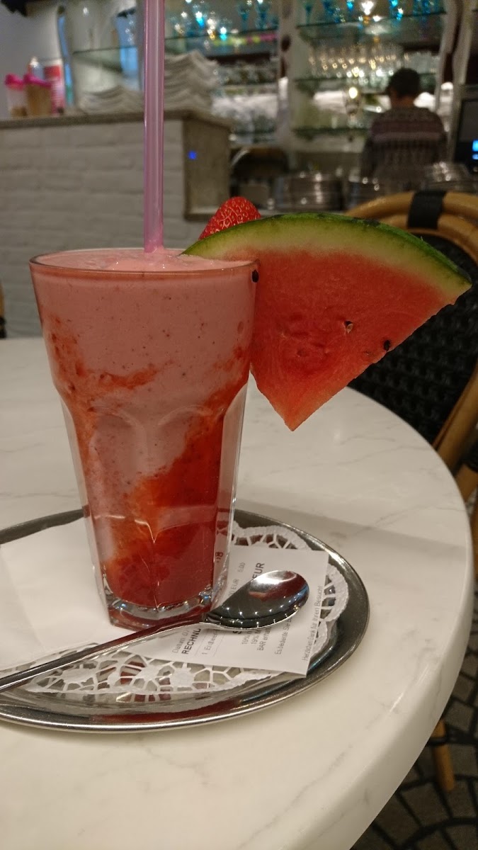 Eiscafé Cremé GmbH Photo 6