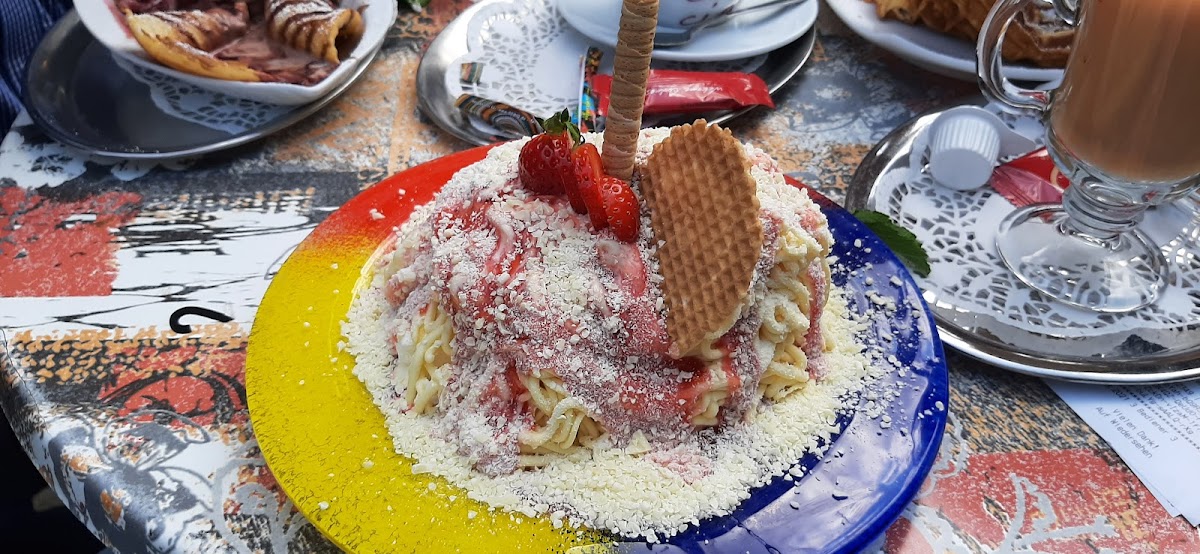 Eiscafé Cremé GmbH Photo 7