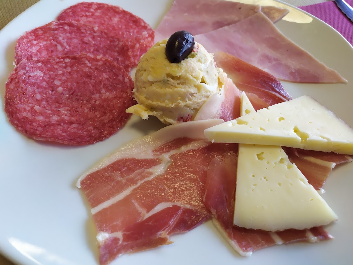 Bar Restaurant Les Canyes Photo 8