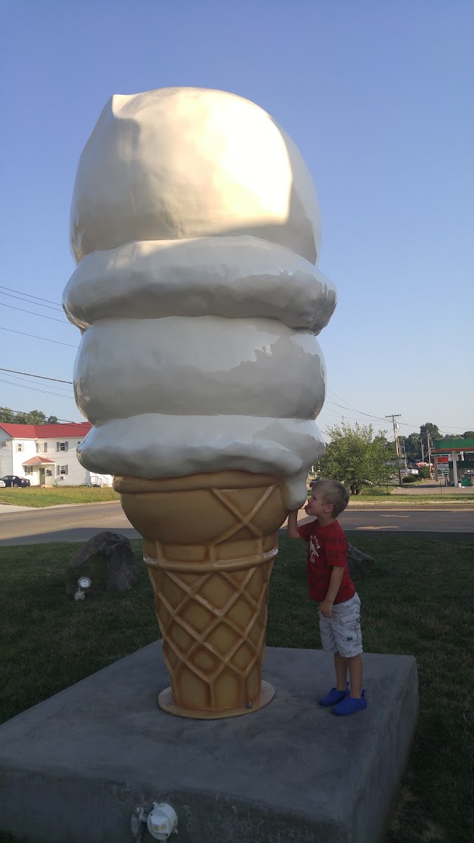 Lix Frozen Custard Photo 10