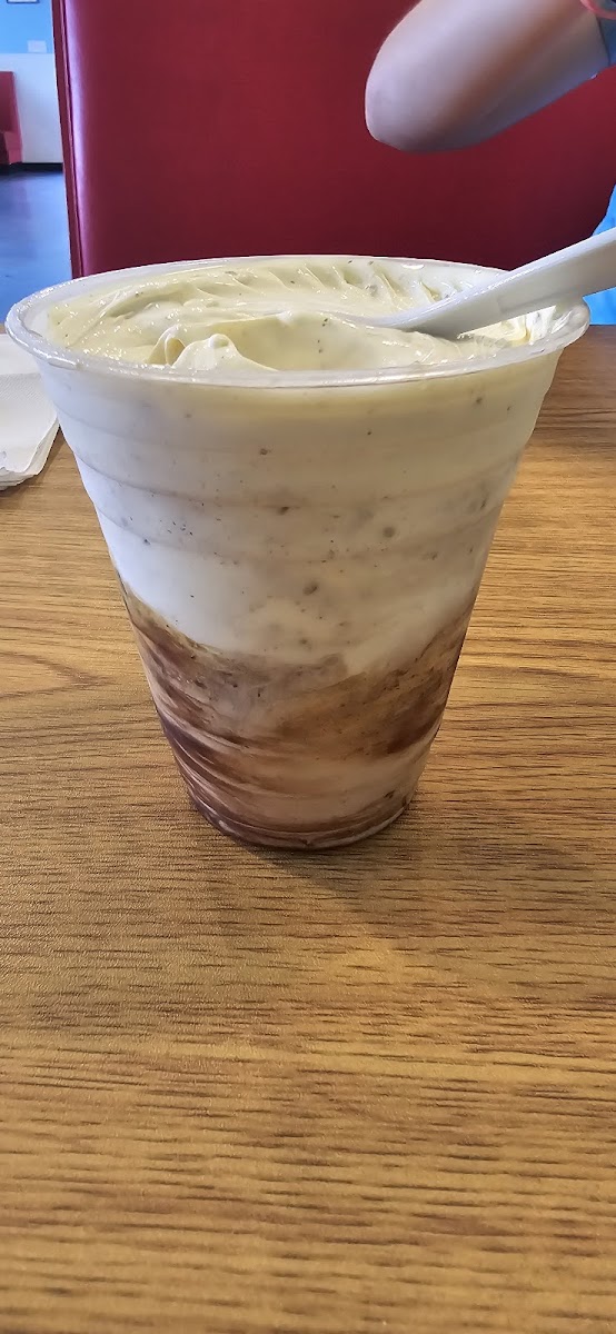 Lix Frozen Custard Photo 9