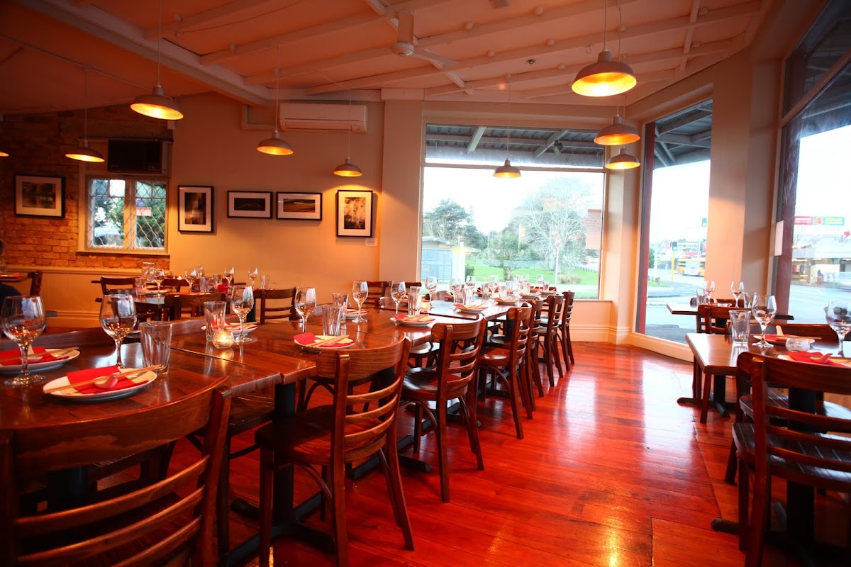 The Parkside Cafe & Restaurant