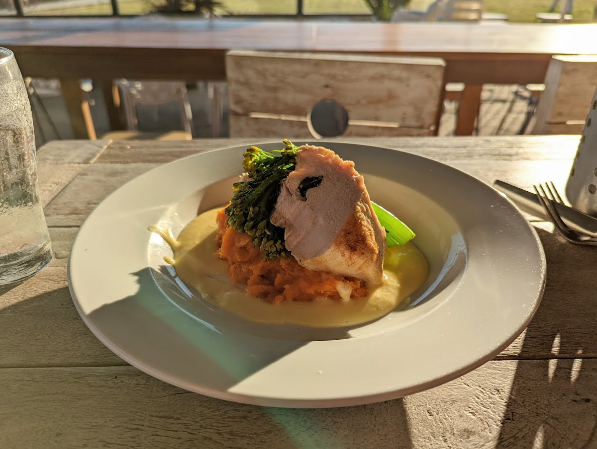 The 3 Emus Restaurant Photo 10
