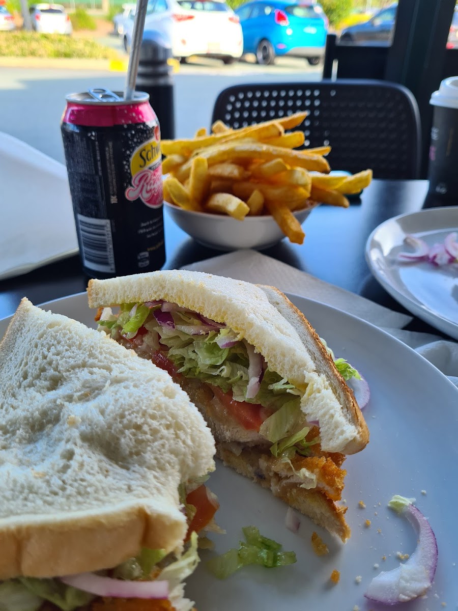Crestwood Carvery and Cafe Photo 8