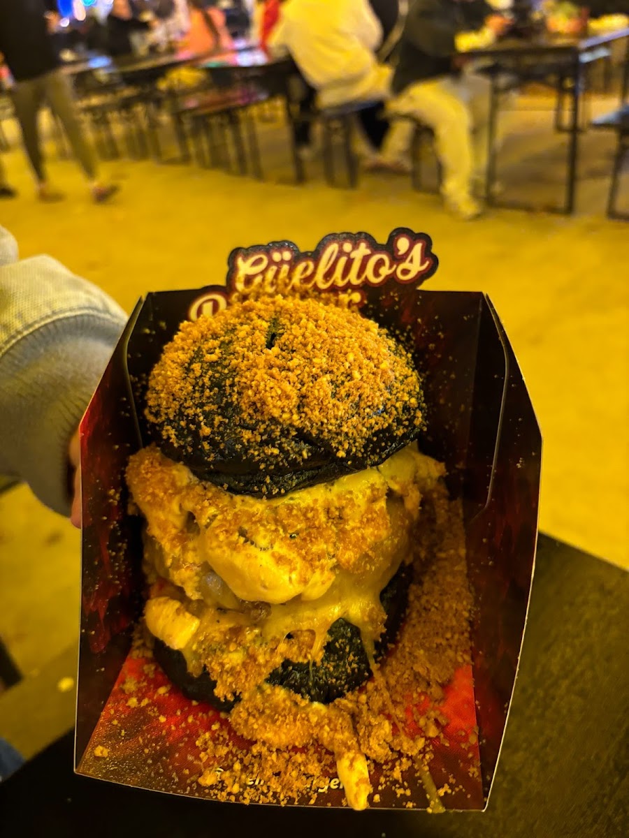 Güelito's Burger Photo 3