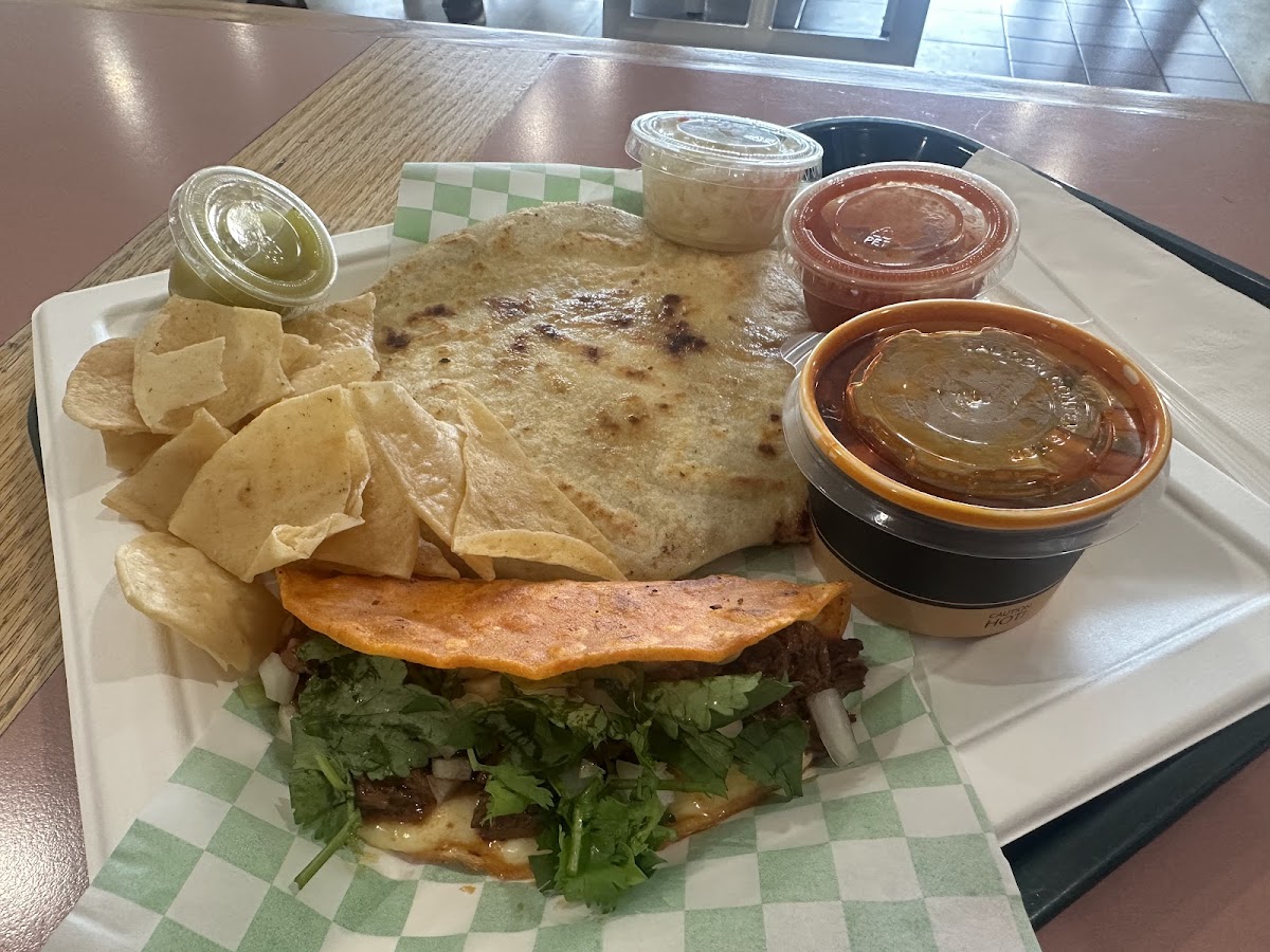CHACALOSA THE BEST LATIN FOOD Photo 3