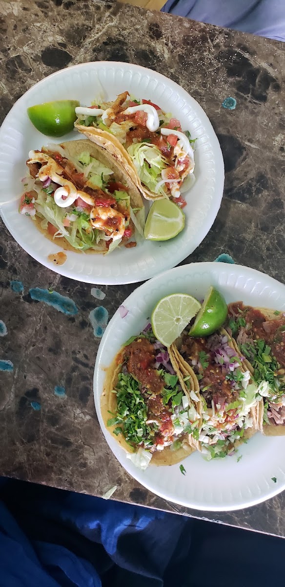 CRIS MEAT MARKET & TAQUERIA Photo 5
