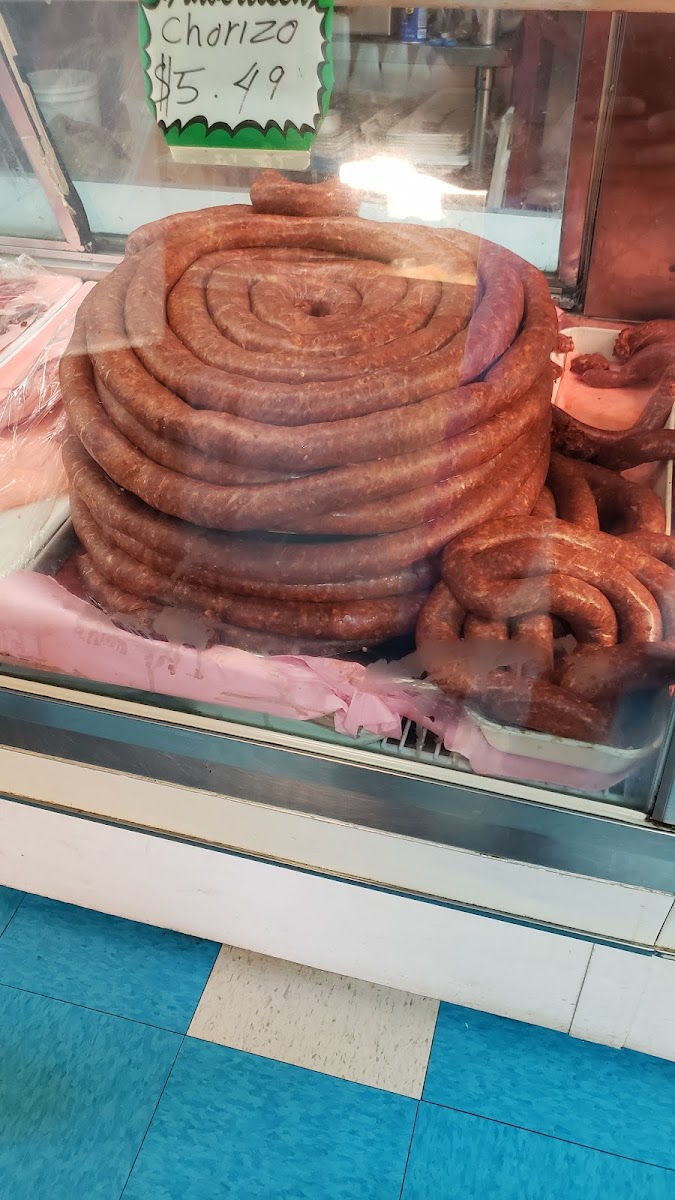 CRIS MEAT MARKET & TAQUERIA Photo 7