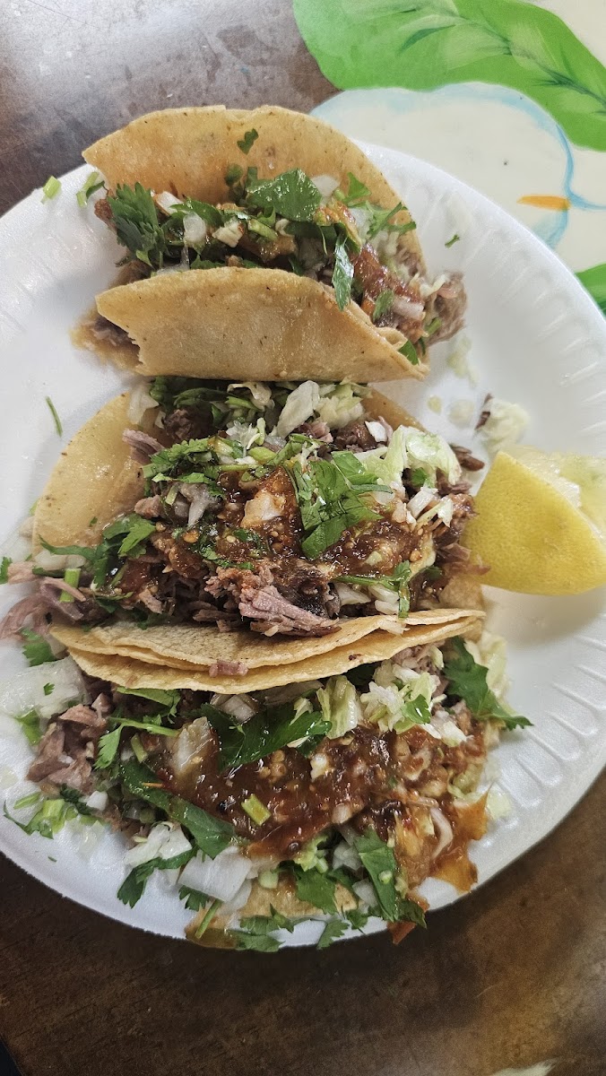 CRIS MEAT MARKET & TAQUERIA Photo 8