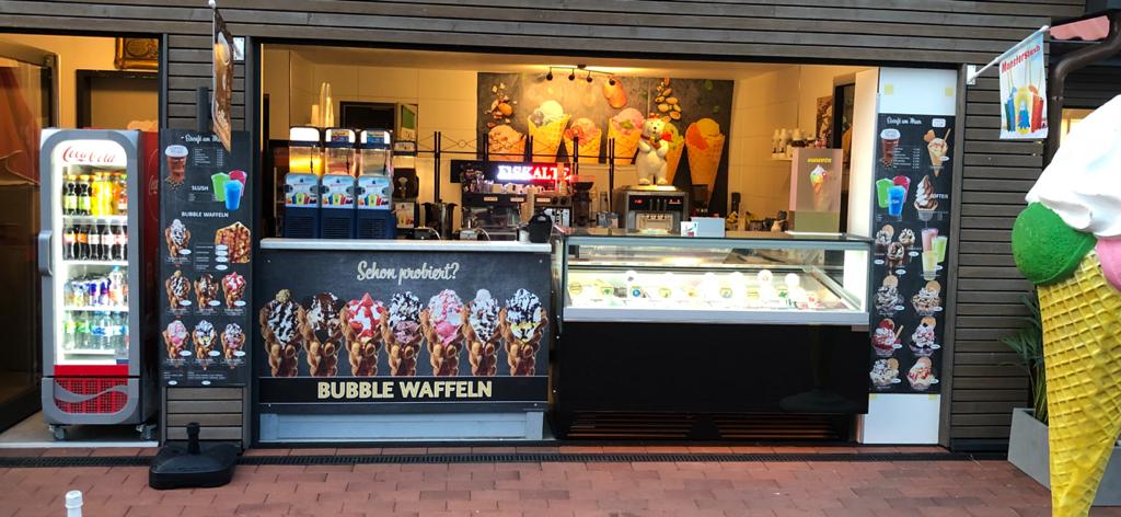Eiscafé am Meer