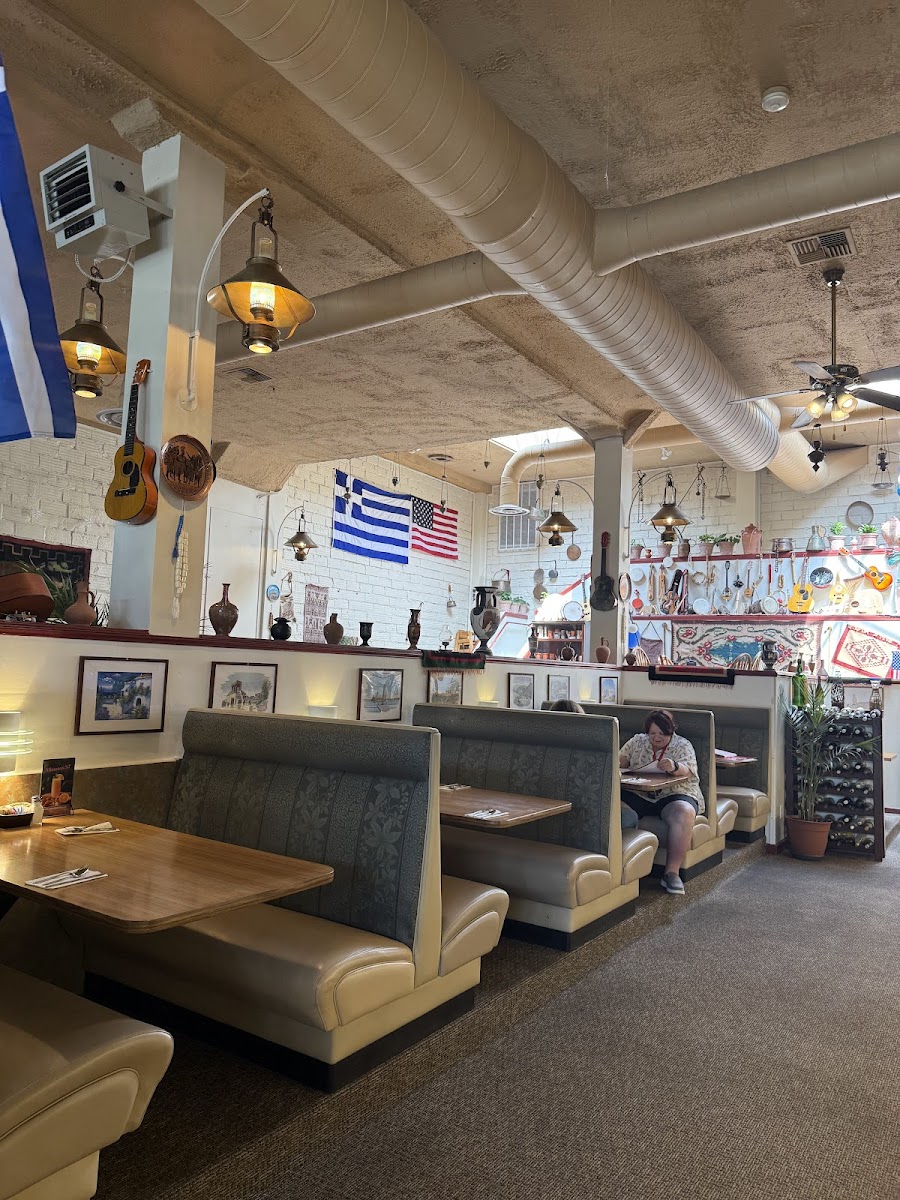 Kostas Opa Greek Restaurant Photo 3