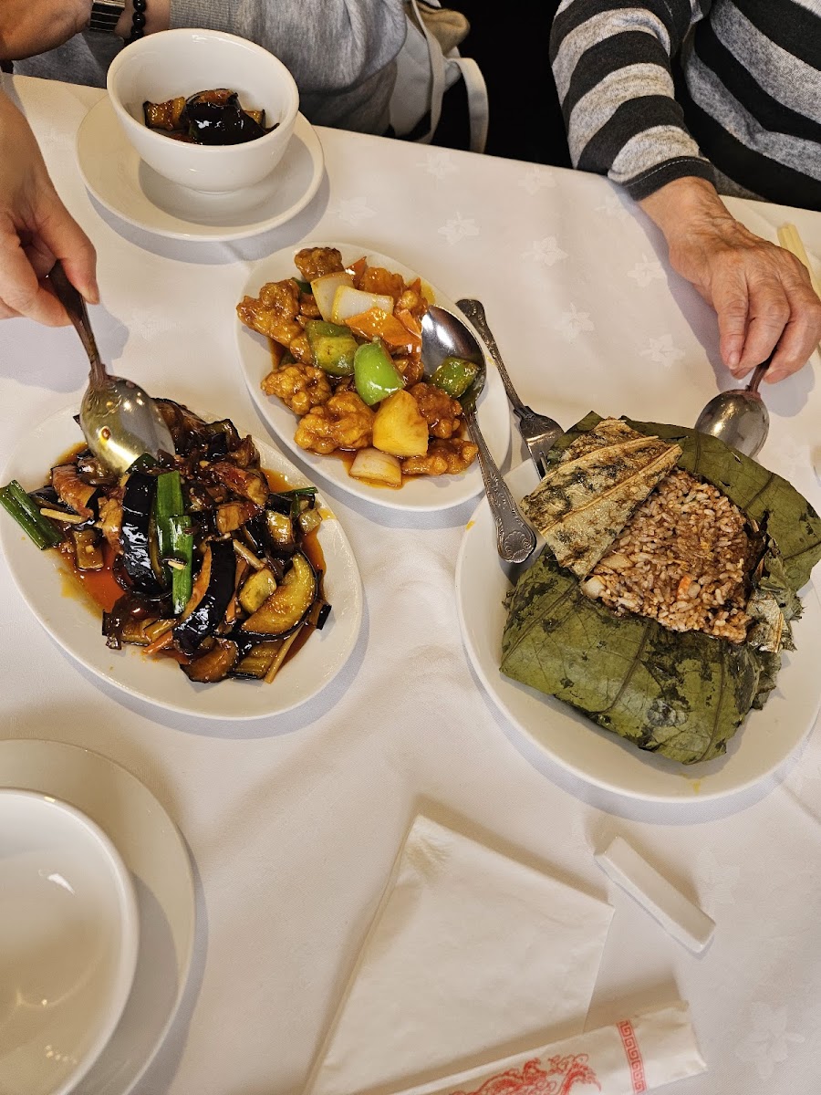Jade's Palace Chinese Restaurant Photo 4