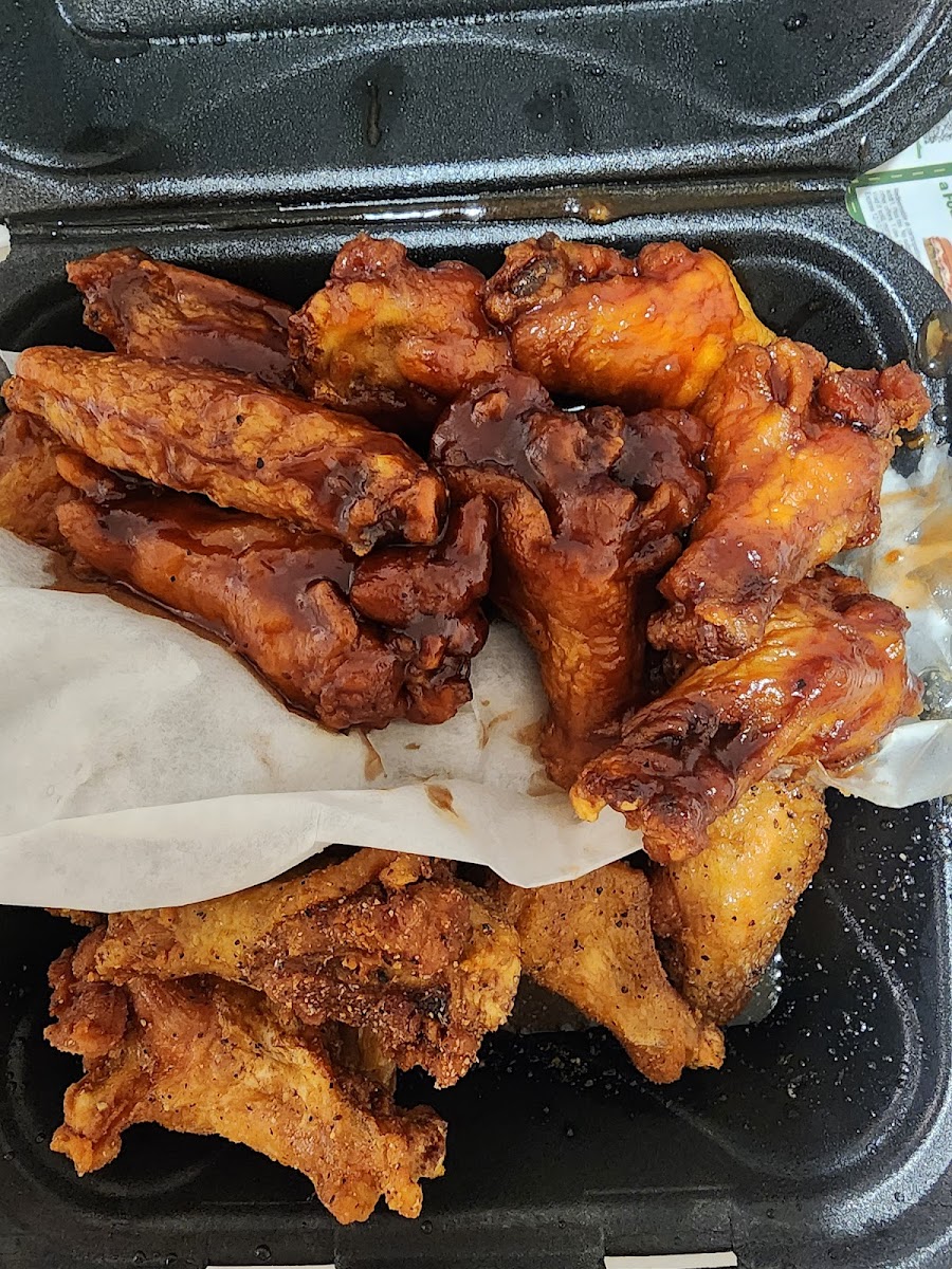 A Town Wings Photo 6