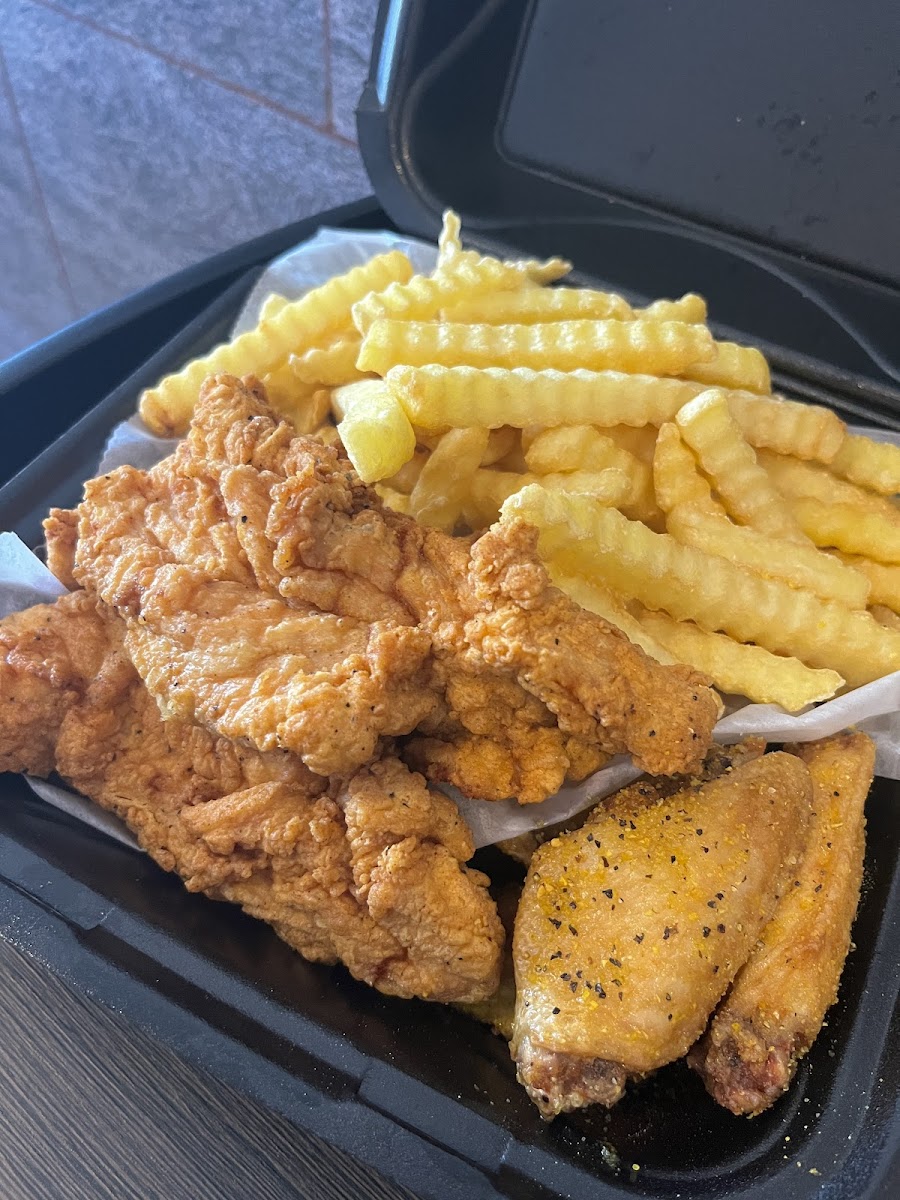 A Town Wings Photo 9