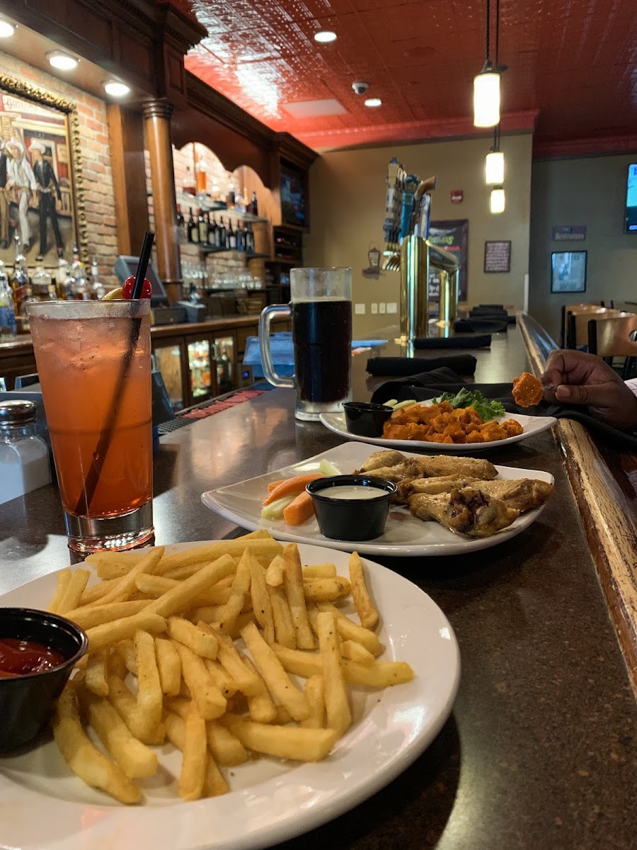Outlaws | Steakhouse Photo 2