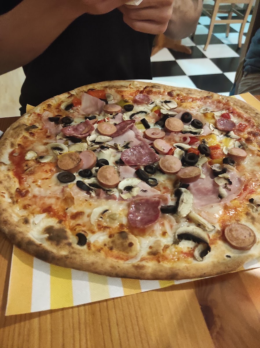 Nababbo's Pizza Photo 6