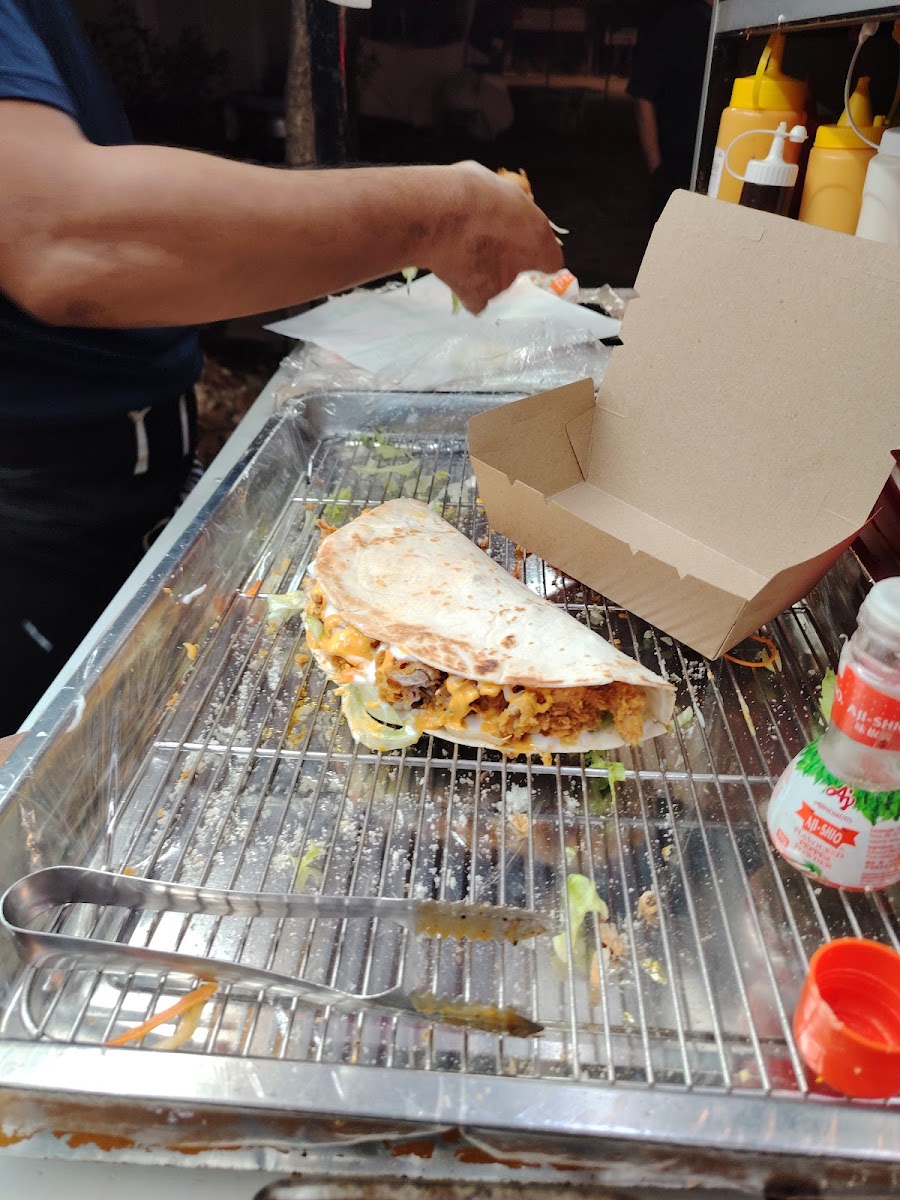 Azhar Burger Crispy Photo 10