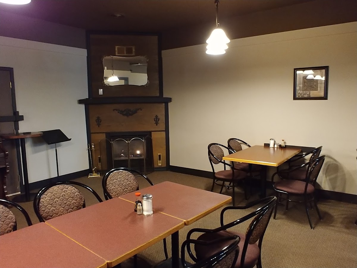 Eastern Pearl Family Restaurant Photo 3