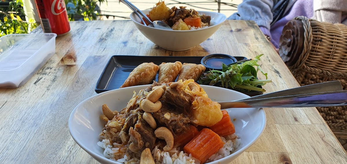 Spencer Thai Photo 7