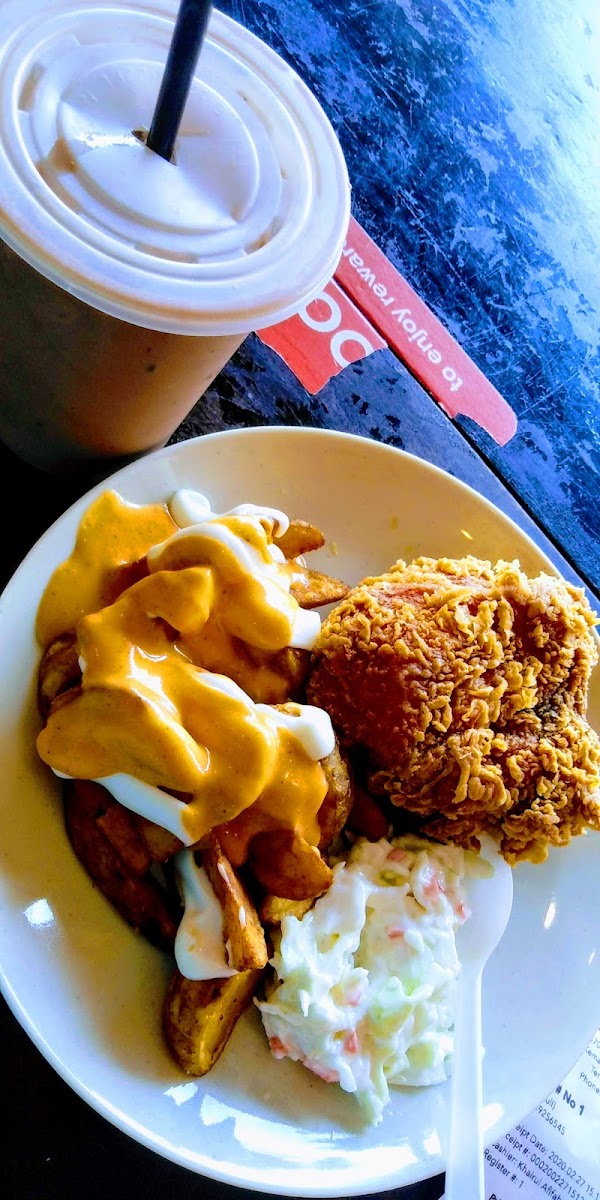 Dina Fried Chicken Photo 10