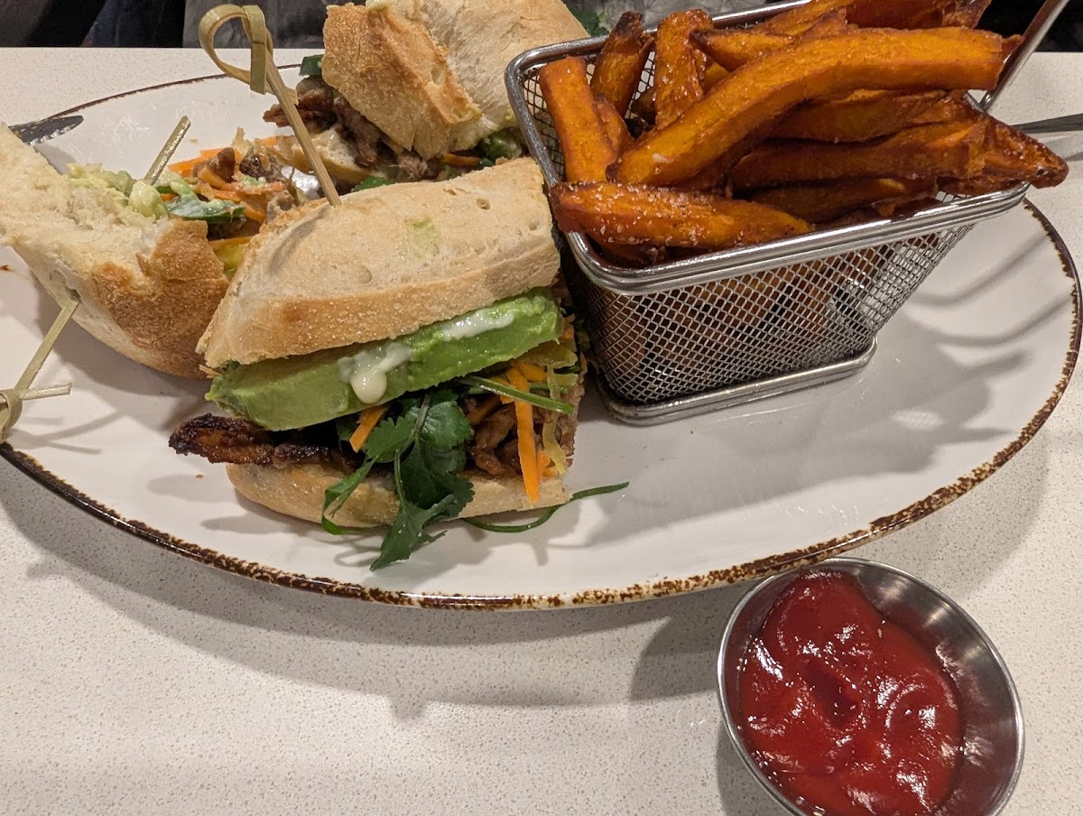 Vines Cafe Photo 4