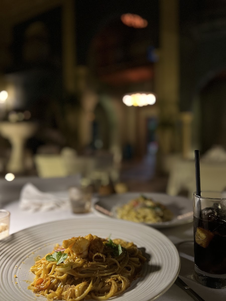 La Villa Restaurant Photo 4