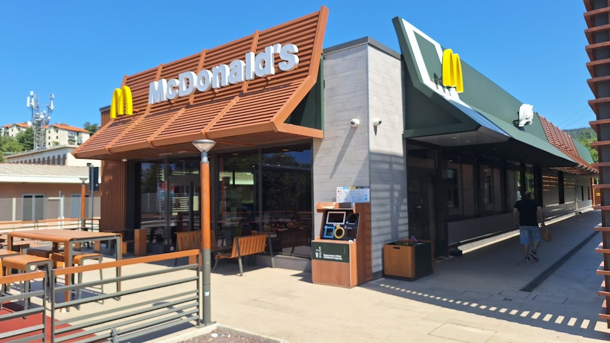 McDonald's Trieste Via Flavia Photo 4