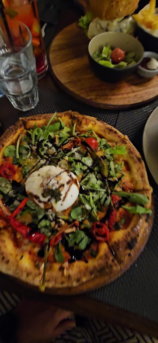 L’Aromate Restaurant - Pizzeria Photo 2