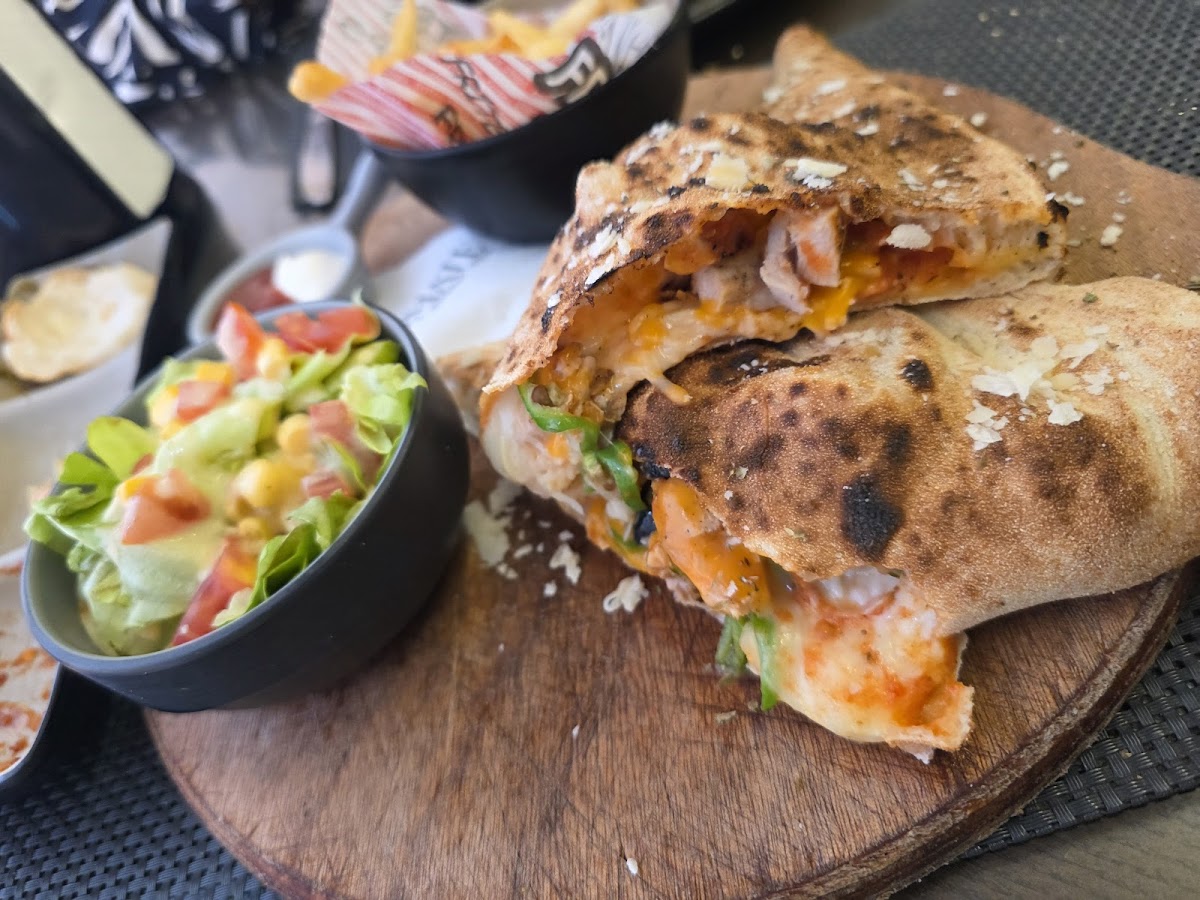 L’Aromate Restaurant - Pizzeria Photo 4