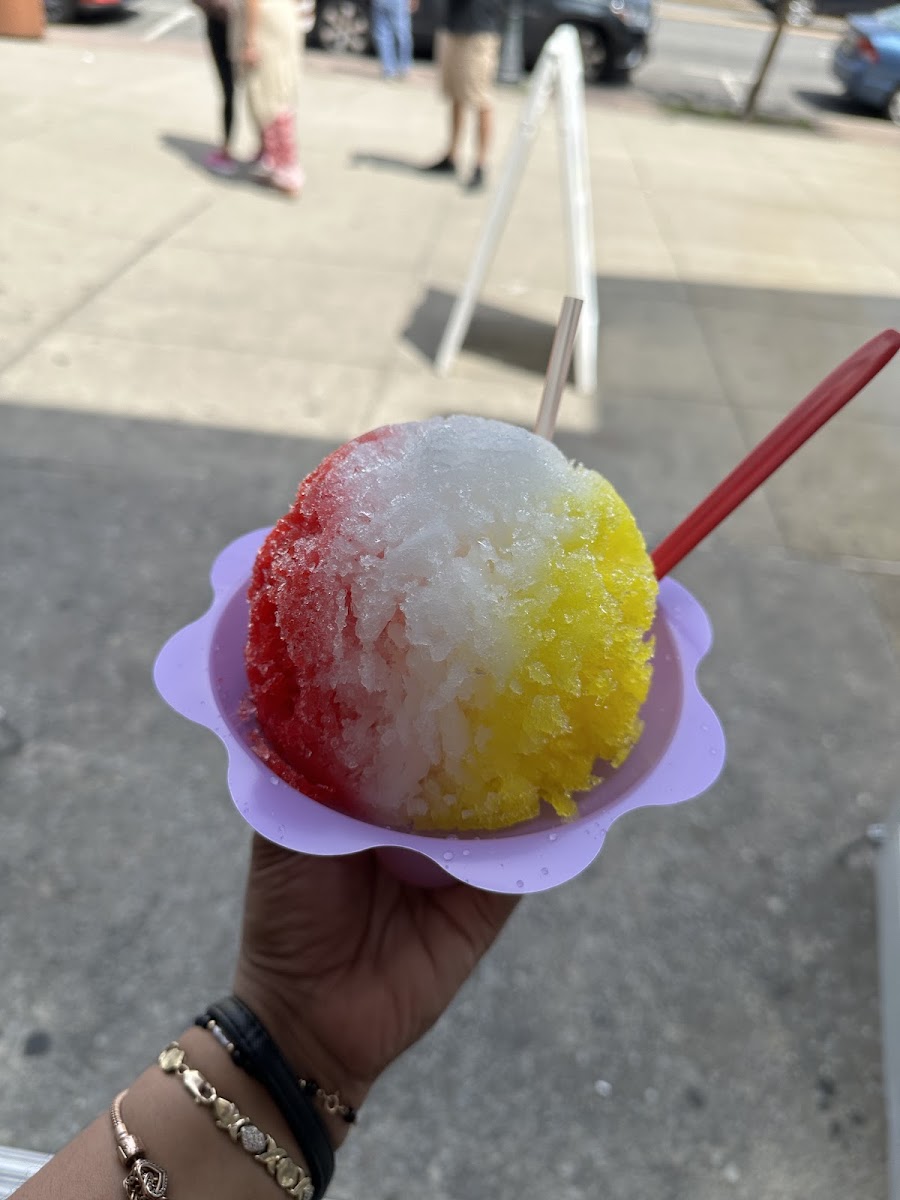 Hawaiian Shaved Ice Photo 5