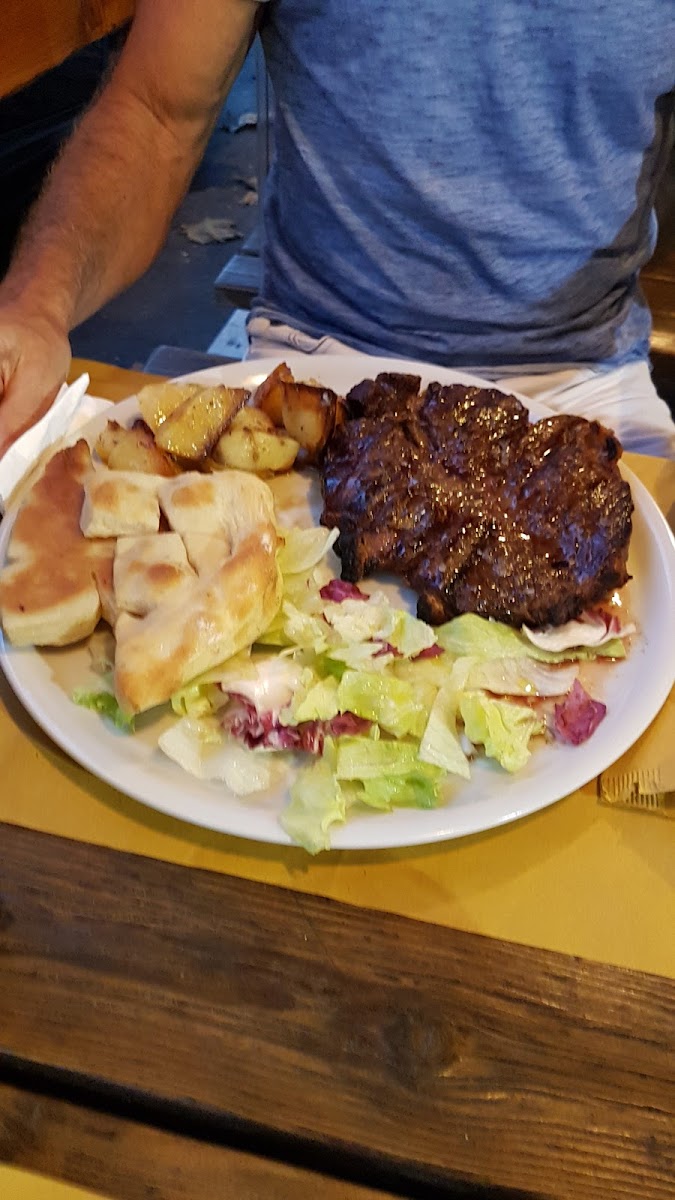 Pizzeria Bisteccheria Vivarelli Photo 8