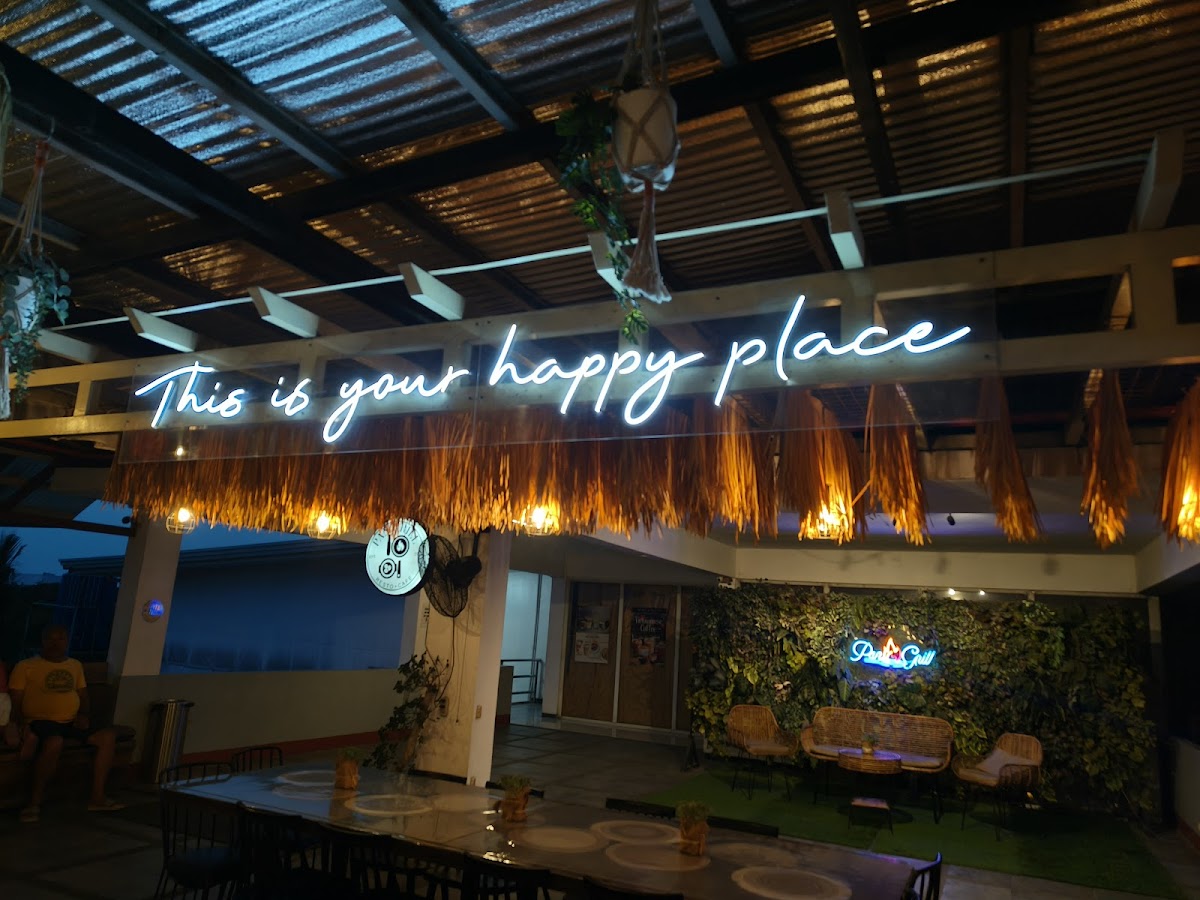 PAN GRILL Resto + Cafe Naic Photo 3