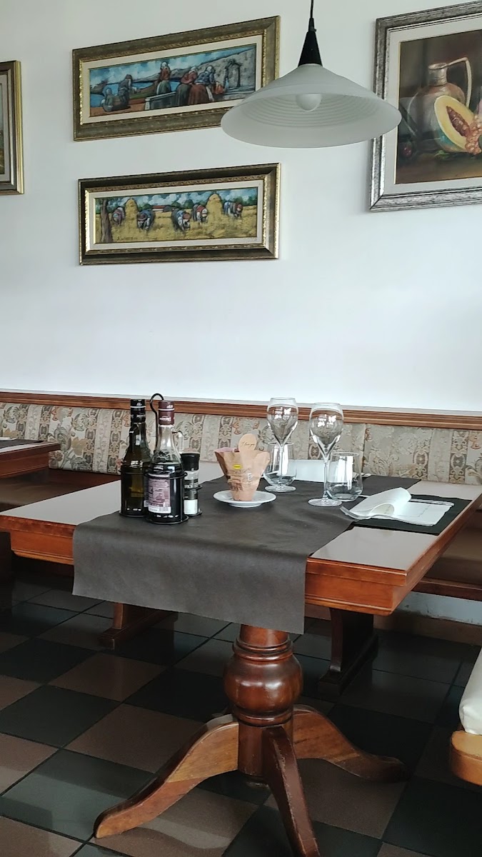 Ristorante Pizzeria Happy Days Photo 2