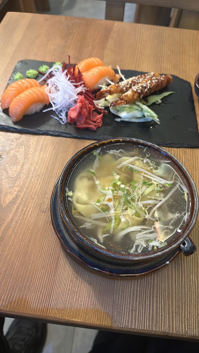 Asia Thai Sushi Photo 10