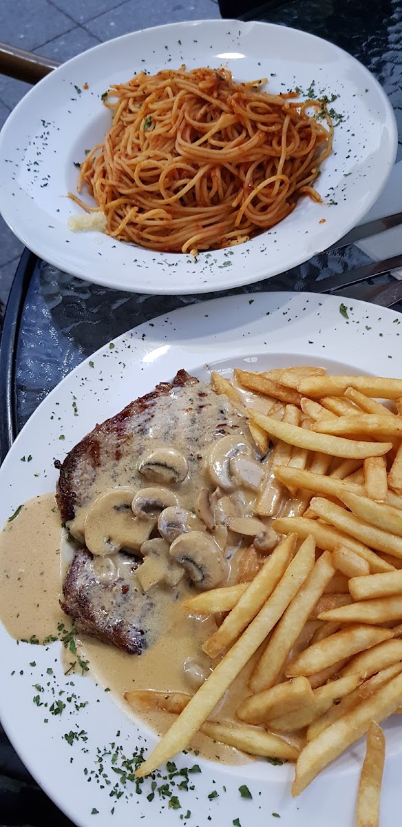 Pizza Napoli Photo 5
