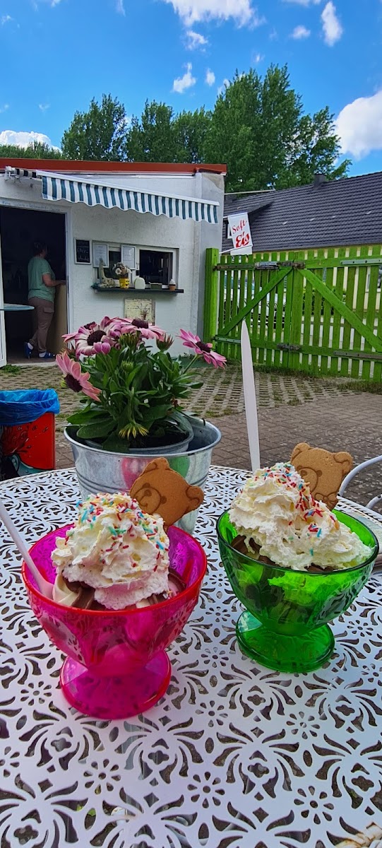 Eis-Oase. Eisdiele in Götschendorf. Photo 7