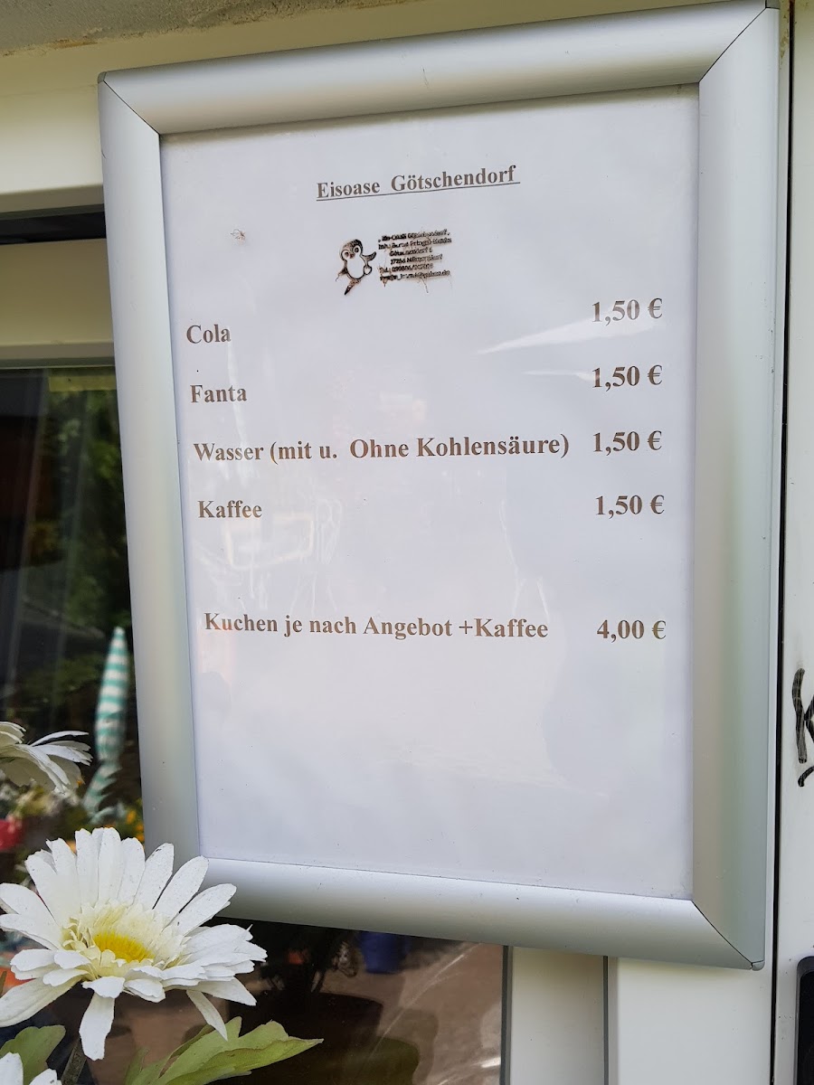 Eis-Oase. Eisdiele in Götschendorf. Photo Menu 1