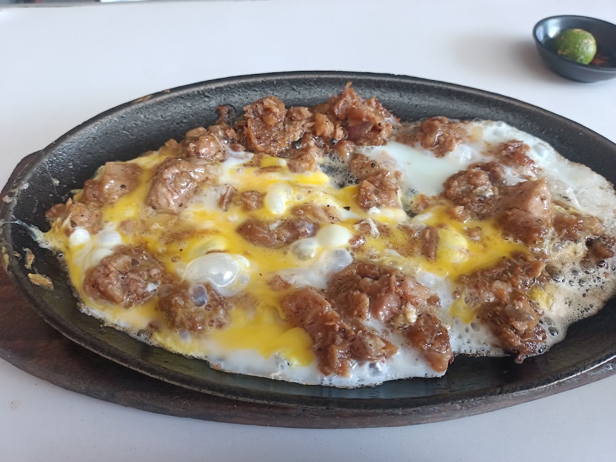 Ton-Ton's Sisig Batino Photo 8