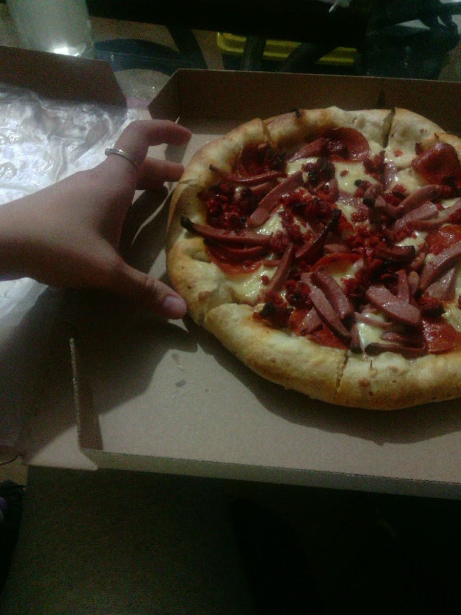 Roger Pizza Photo 6