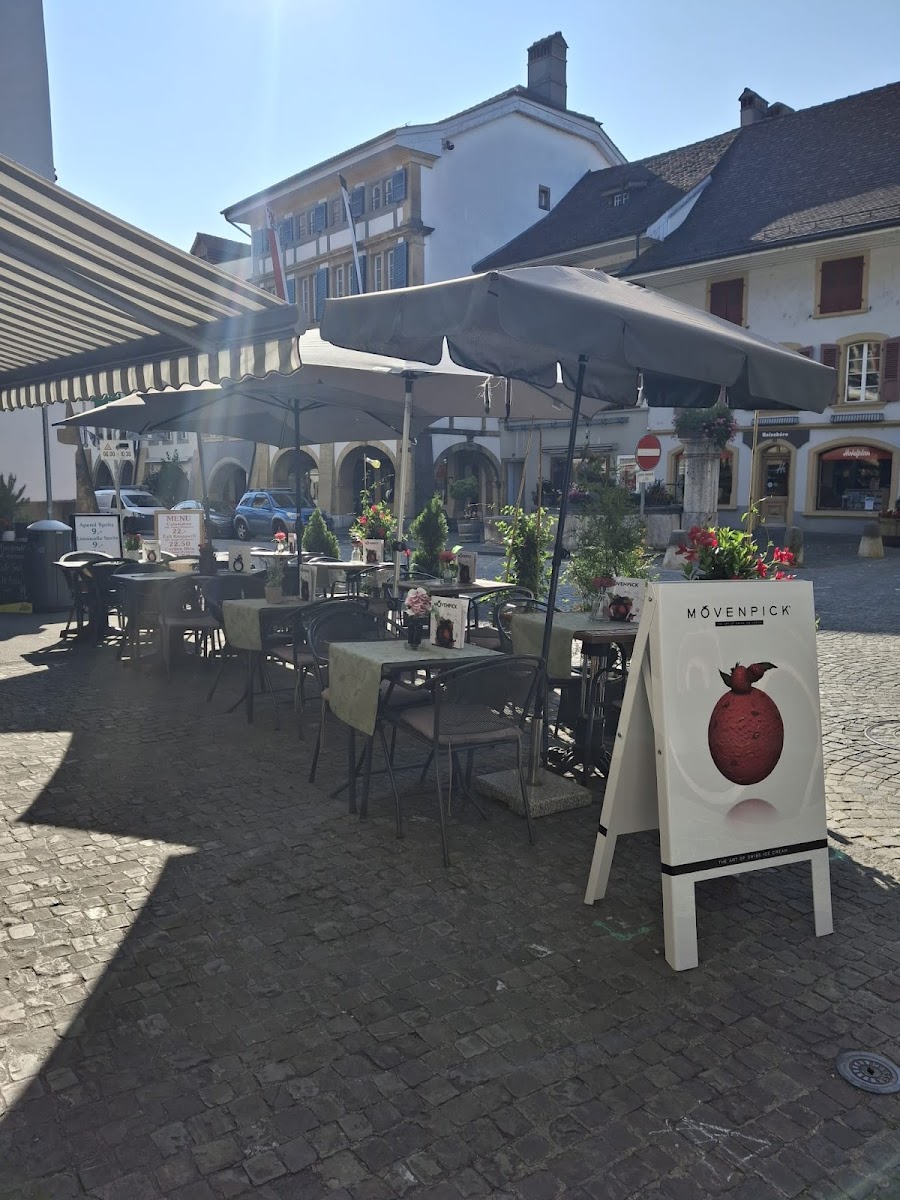 Reyna Restaurant
