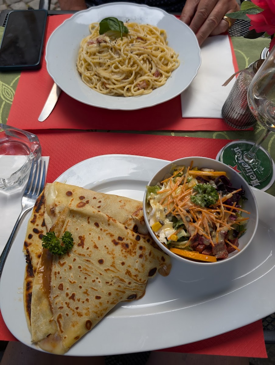 Reyna Restaurant Photo 5