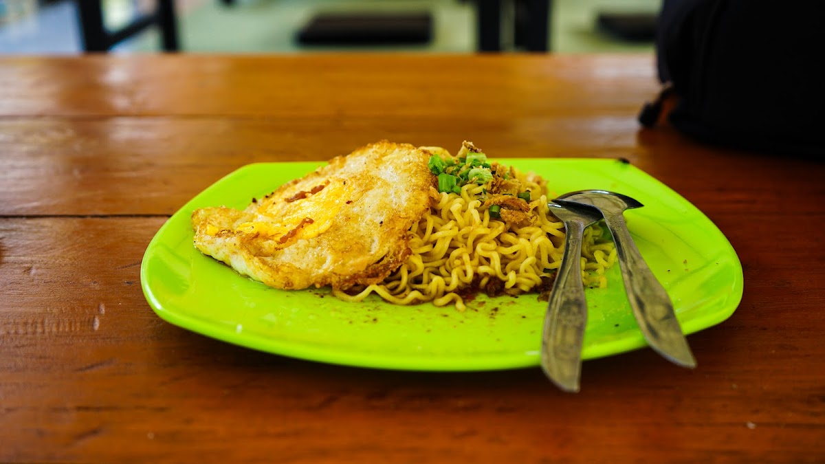 WARUNG N,H 48 Photo 7