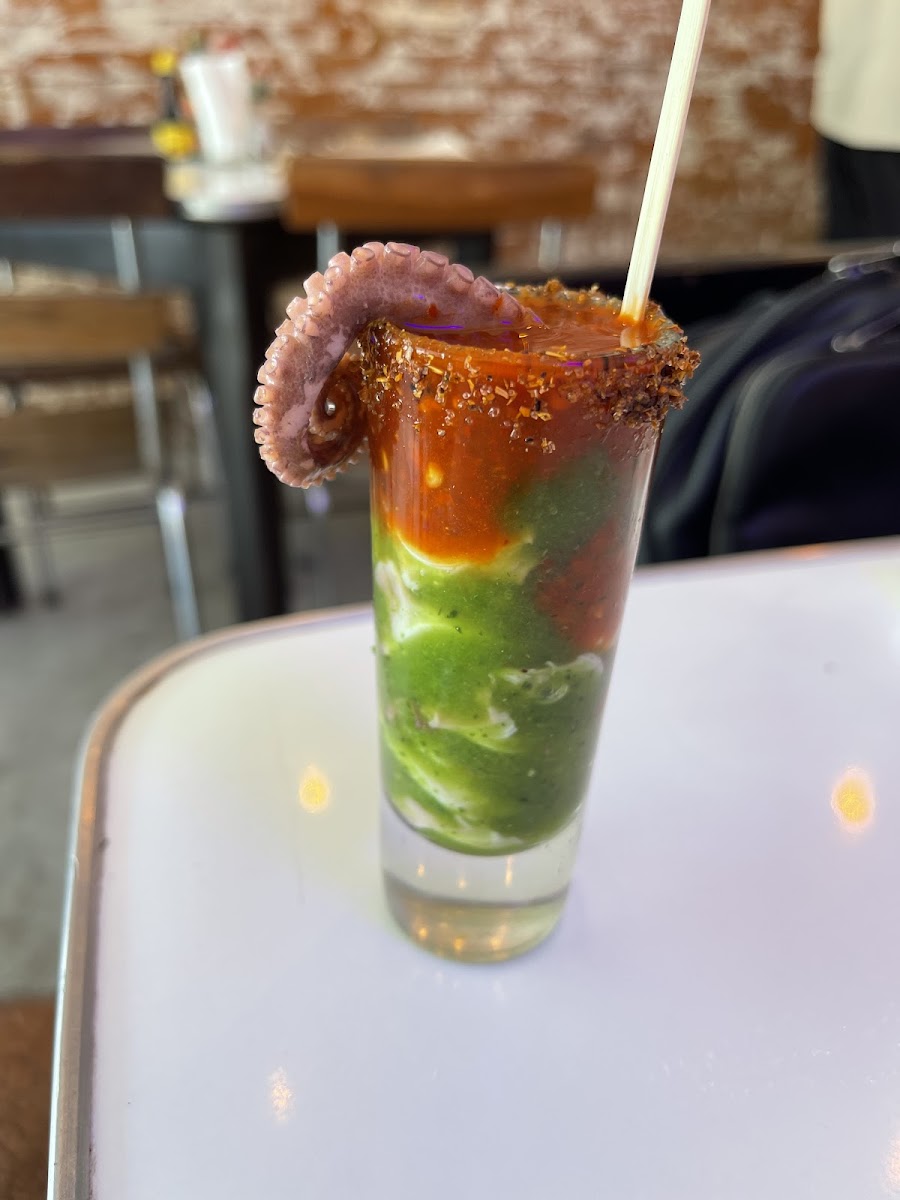 El Aguajito Marisqueria Photo 3