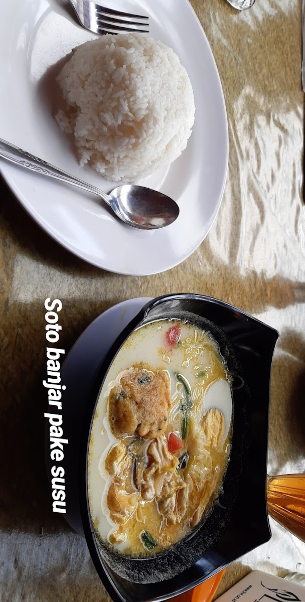 KLC Cafe & Resto Photo 8